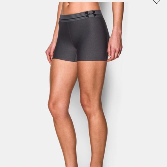 Under Armour Pants - Under Armour HeatGear shorty shorts size small
